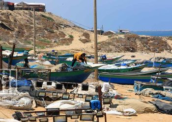 استهداف الجيش المصري لصيادين فلسطينيين عُزل جريمة حرب