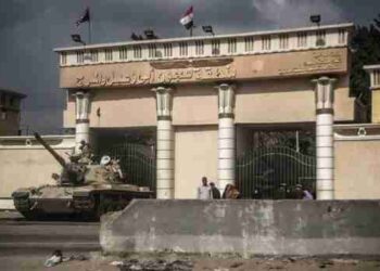 إدارات السجون المصرية تصعد انتهاكاتها ضد المعتقلين
