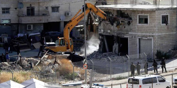 هدم منازل