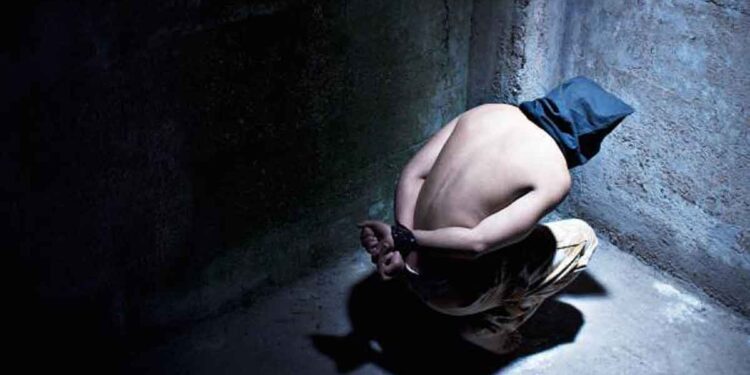 مصر.. تعذيب المعتقل أحمد رؤوف