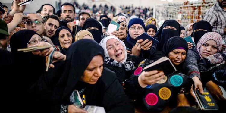آلاف الحالات الإنسانية بانتظار فتح معبر