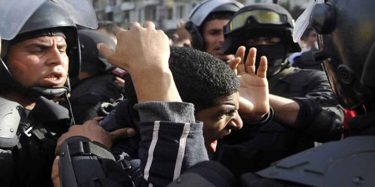 النظام المصري يكثف قمعه للمعارضين السلميين