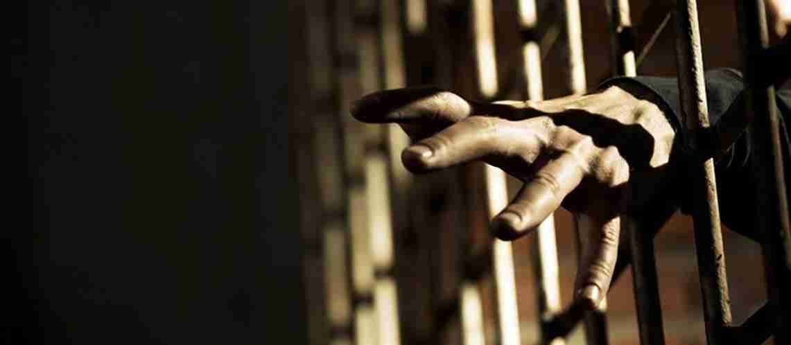 رسائل وتسجيل صوتي مسربه من سجون أبو ظبي