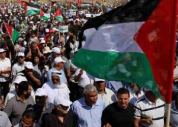 الاحتلال الاسرائيلي يستخدم القوة المميتة في مواجهة مسيرات العودة على الحدود مع قطاع غزه