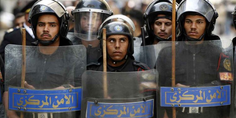 انتهاكات بحق معتقلين في معسكر الأمن المركزي بالشرقية