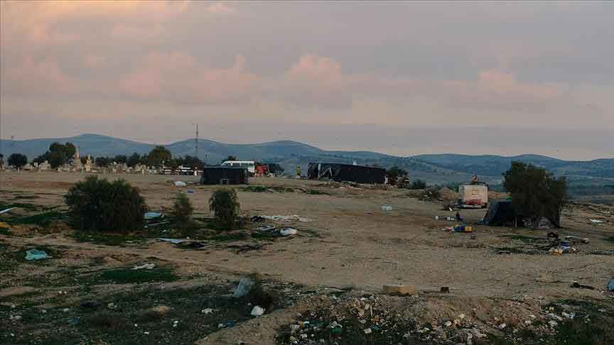 Israel destroys Palestinian village