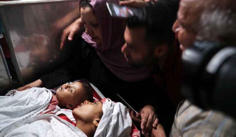 الاحتلال يقصف غزة ويوقع 20 قتيلاً بينهم 9 أطفال