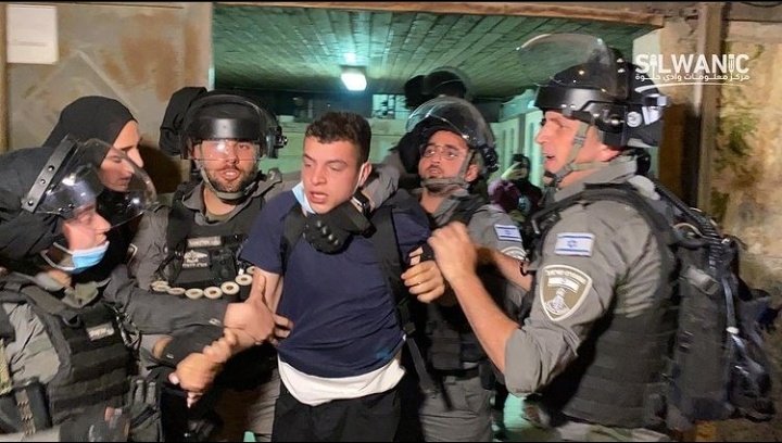 occupying forces attack Palestinian residents Sheikh Jarrah