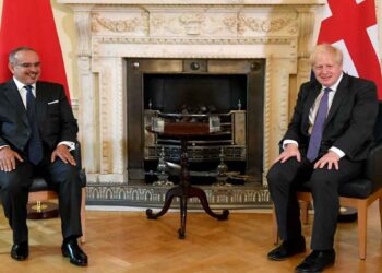 انتقادات لاستقبال بريطانيا مسؤولاً بحرينياً