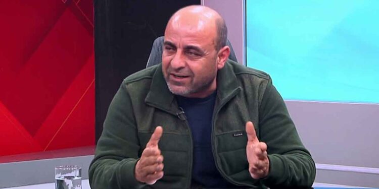 الناشط نزار بنات