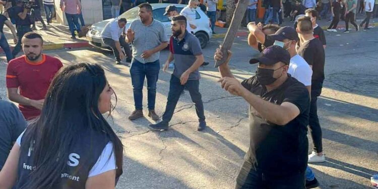 صحفيات فلسطينيات تعرضن لاعتداءات على أيدي الأجهزة الأمنية