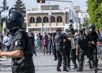 Tunisia is at the crossroads: either democracy or totalitarianism
