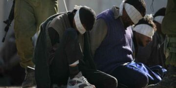 5 أسرى فلسطينيين يقاطعون الدواء و”المحاكم”.. و6 آخرون يواصلون إضرابهم