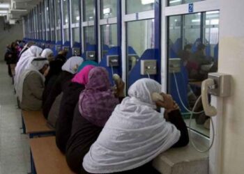 الاحتلال يلغي زيارات ذوي المعتقلين الفلسطينيين