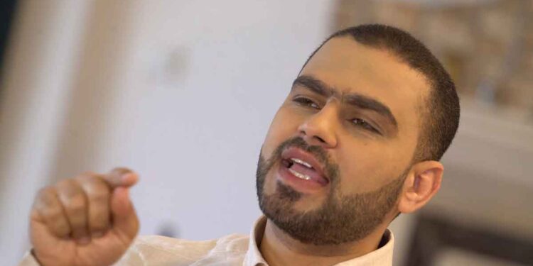 الأكاديمي السعودي الأسترالي أسامة الحسني