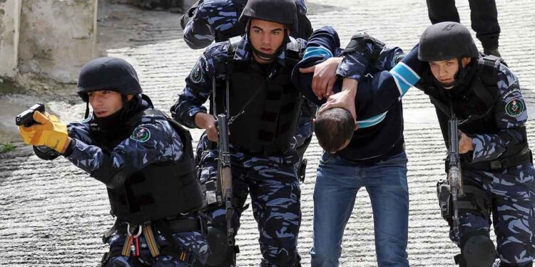 Palestinian Security Arrets A Number of Students and Activists on Political Grounds