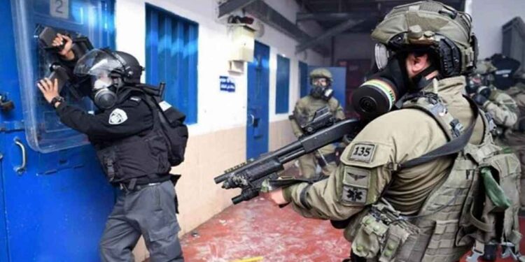 IOF Assaulted 90 Palestinian Prisoners in Gilboa Prison