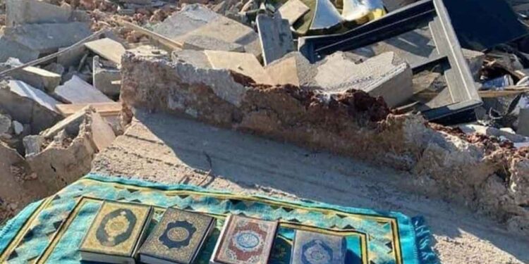 IOF Demolishes a Mosque in the West Bank While Settlers Storm Al-Aqsa Courtyard