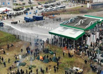 Polish Police Attacks Migrants