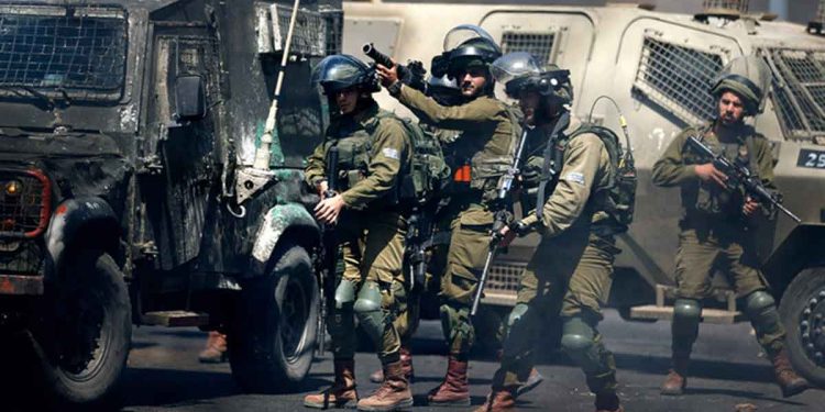 Shocking: Israel Allows Troops to Shoot at Palestinian Stone-Throwers