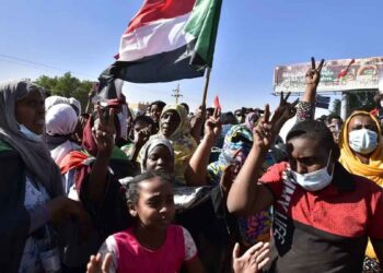 98 Civilians Injured in Security Attacks on Demonstrations in Sudan