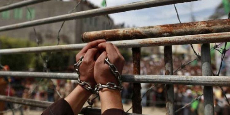 600 Palestinian Prisoners Suffer Different Health Problems in Israeli Jails
