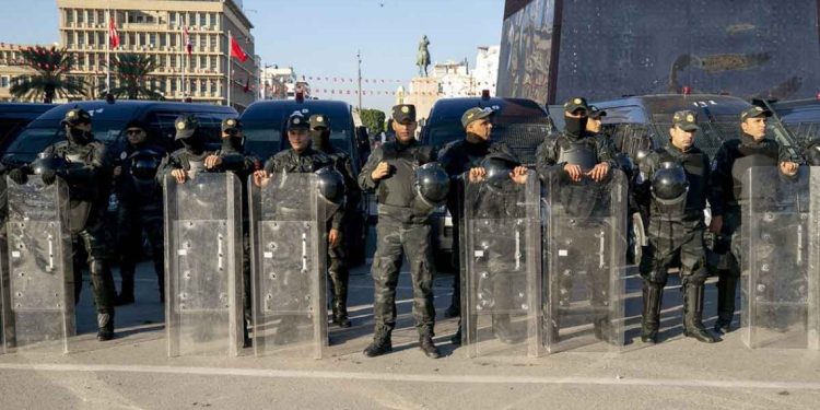 Tunisian Authorities Prevent Peaceful Protests