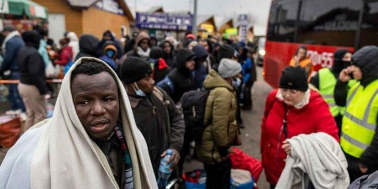 As 100s of 1000s people flee Ukraine, AOHR Condemns racism at the borders