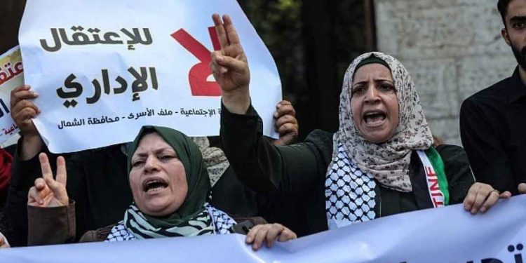 Sick Palestinian Prisoners Abstain from Taking Their Medicine in Protest of Their Arbitrary Detention