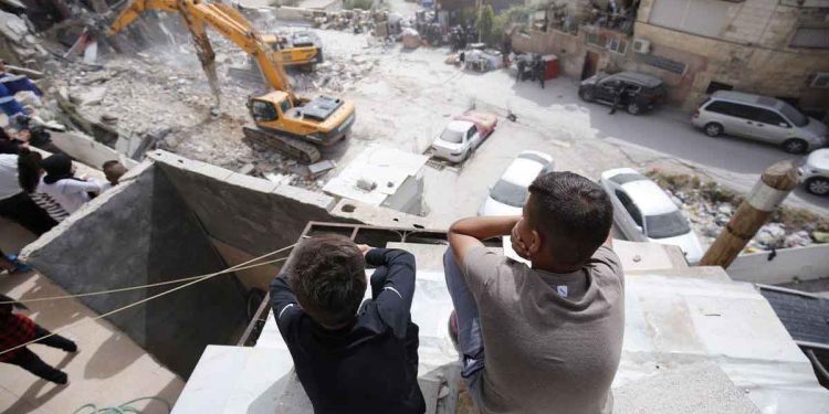 صورة من الارشيف