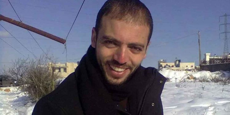 Palestinian prisoner Khalil Awawda