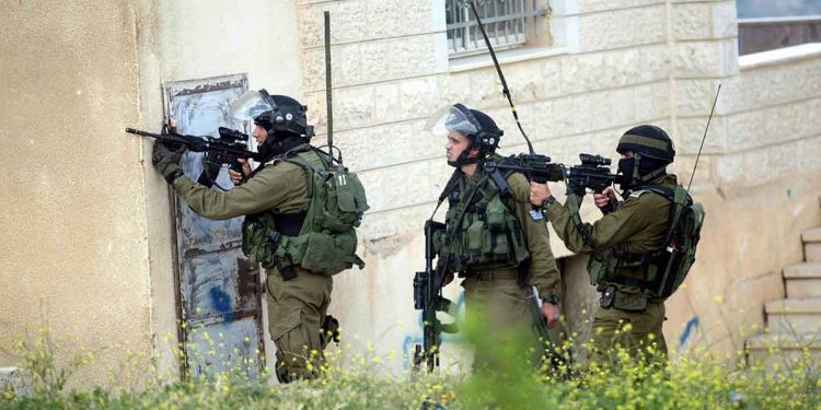 Two Palestinians killed by IOF Fire in West Bank