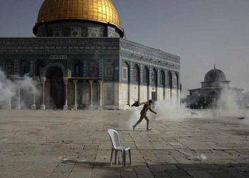 إصابات بالاختناق في اعتداء للجيش الإسرائيلي على المصلين