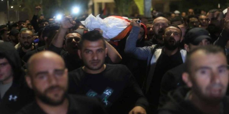 وفاة المواطنة حنان محمود خضور (18 عاما) متأثرة بجروحٍ حرجة