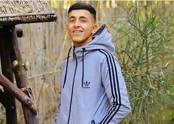 الفتى شوكت كمال عابد (17 عاما)