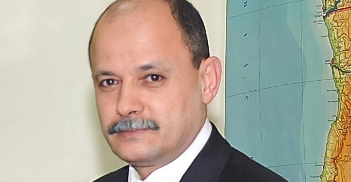 مصر.. تمديد اعتقال الصحفي عبدالناصر سلامة رغم تدهور صحته