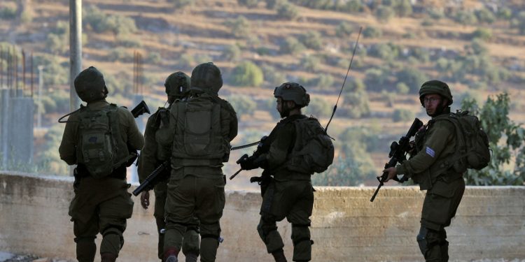 صورة من الارشيف