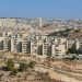 التوسع الاستيطاني الإسرائيلي غير القانوني على حساب الأراضي الفلسطينية