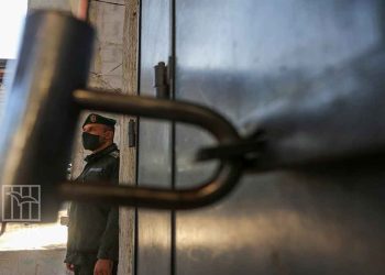 6 معتقلين سياسيين في السجون الفلسطينية يبدأون إضراباً عن الطعام