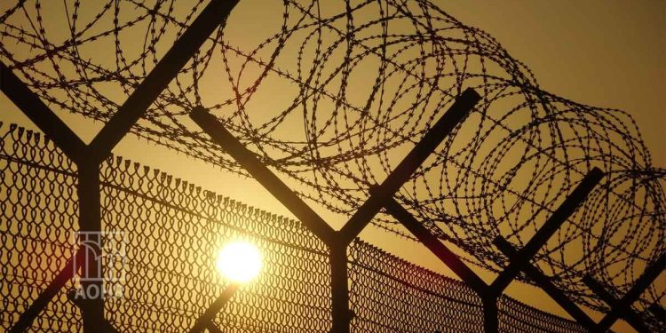 الإمارات تواصل احتجاز 50 معتقلاً انتهت مدد محكومياتهم