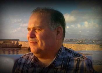 الكاتب والباحث الفلسطيني محمود كلم