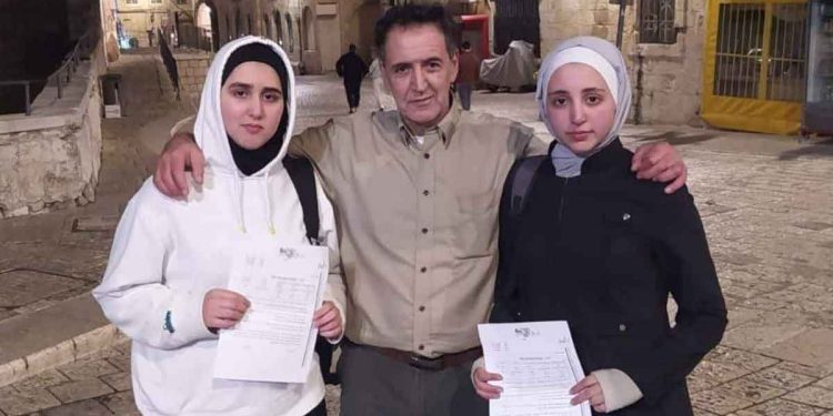 الشقيقتين المقدسيتين حراء ومحار ماهر الصوص