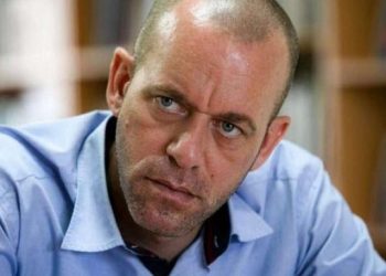 Israeli occupation deports Palestinian prisoner Salah Al-Hamouri to France