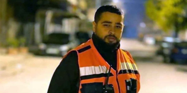 إصابة المسعف حمزة أبو حجر برصاص الاحتلال الإسرائيلي في البلدة القديمة بمدينة نابلس (شمال الضفة)