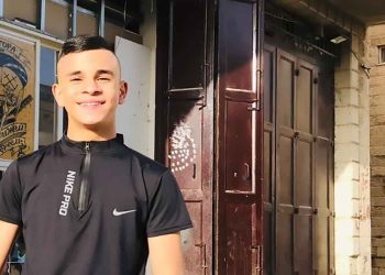 مقتل الطفل الفلسطيني آدم عصام عياد (15 عاما) برصاصة في الصدر