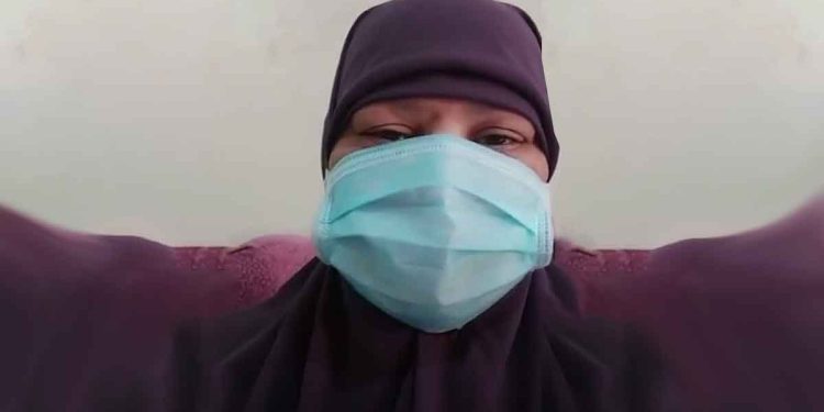تواصل السلطات المصرية اعتقال السيدة هدى عبدالحميد (56 عاماً) في ظروف سيئة