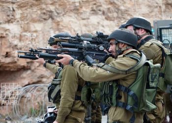 Five Palestinians Killed in IOF Raid in Jericho