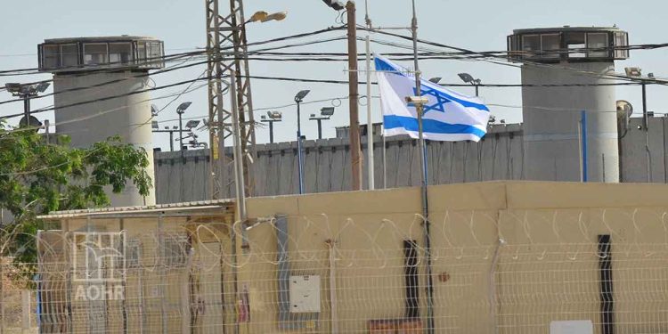 الأسير الفلسطيني خضر عدنان يواصل إضرابه عن الطعام لليوم الـ50