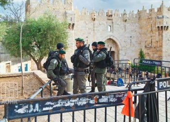 قيود مشددة في القدس.. و788 مستوطناً يقتحمون المسجد الأقصى