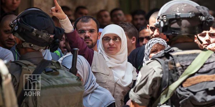 200 مصاب و400 معتقل إثر اقتحام قوات الاحتلال المسجد الأقصى